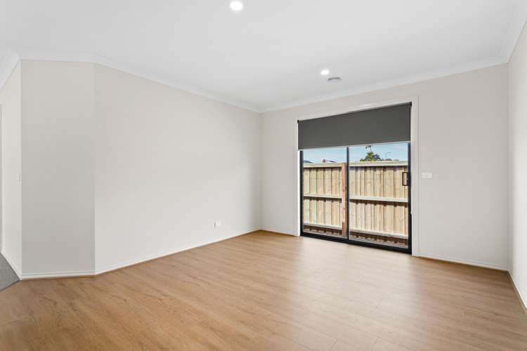 Fifth view of Homely house listing, 20 Hunt Way, Pakenham VIC 3810