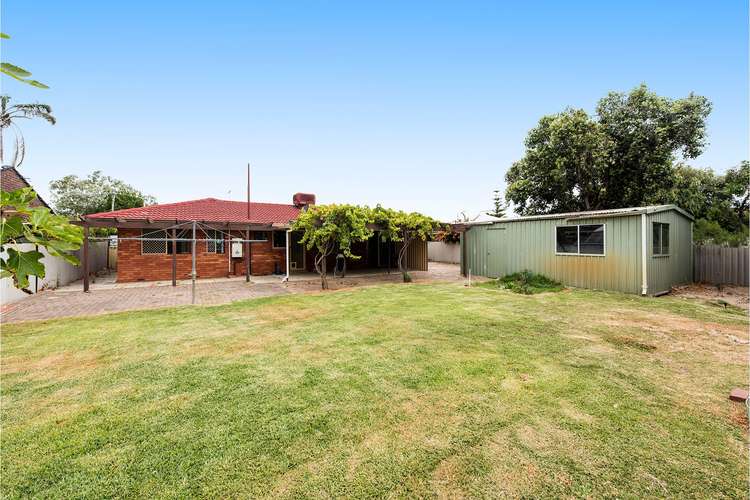 Second view of Homely house listing, 5 Kingallon Court, Rockingham WA 6168