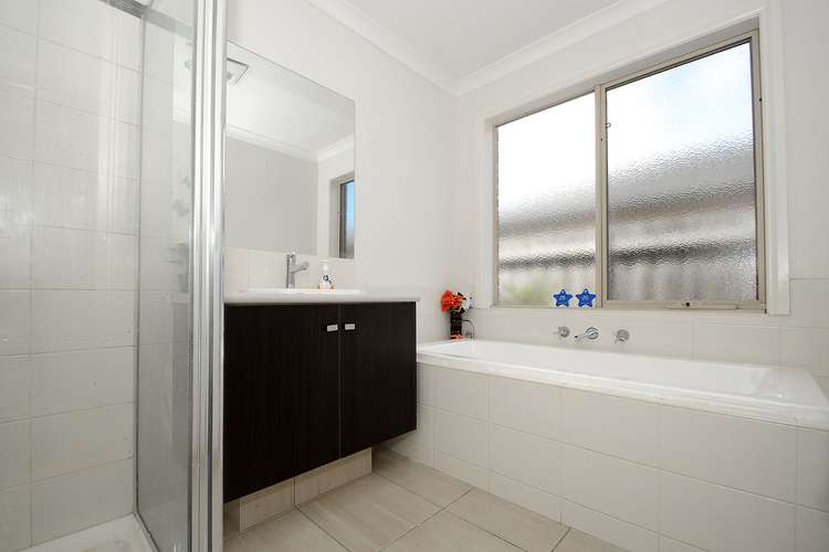Fourth view of Homely house listing, 7 Schumann Court, Carrum Downs VIC 3201