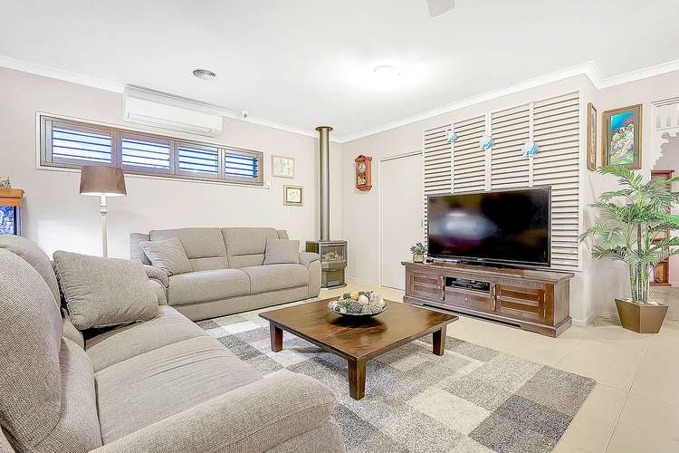 Fourth view of Homely house listing, 17 Thoresby Circuit, Craigieburn VIC 3064