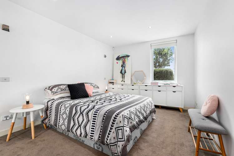 Fourth view of Homely apartment listing, 6/25 Nepean Highway, Aspendale VIC 3195