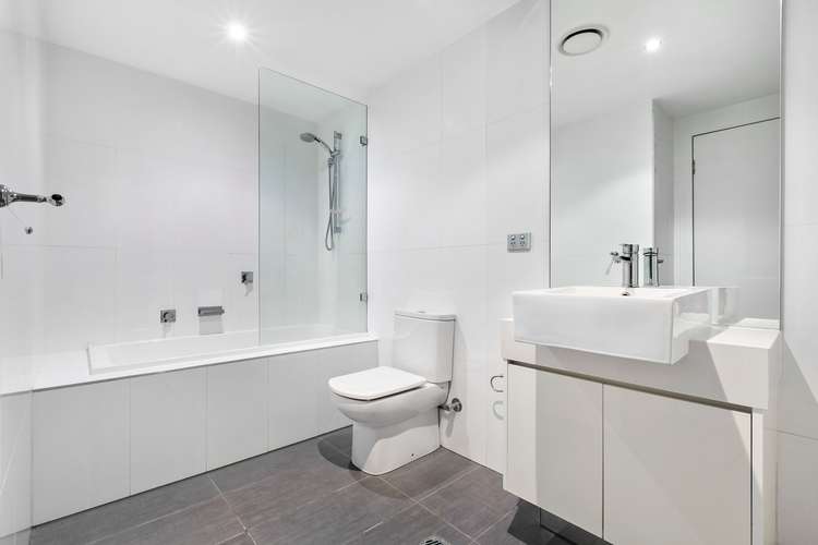 Fifth view of Homely apartment listing, 6/25 Nepean Highway, Aspendale VIC 3195