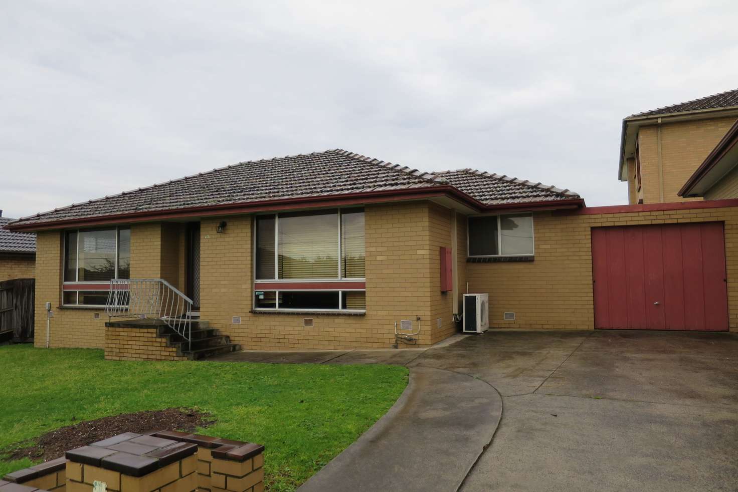Main view of Homely unit listing, 2/20 Scotsburn Avenue, Clayton VIC 3168