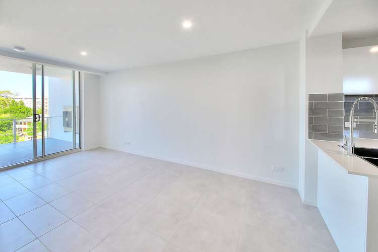 Fifth view of Homely apartment listing, 304/42 Mascar Street, Upper Mount Gravatt QLD 4122