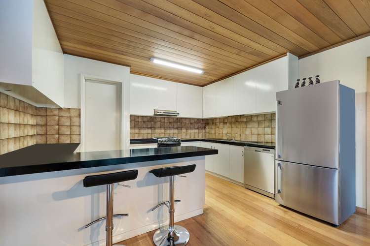 Fourth view of Homely house listing, 10 Hale Avenue, Mount Clear VIC 3350