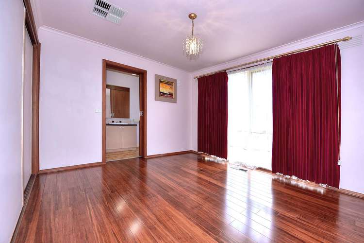 Fifth view of Homely house listing, 7 Edgewood Court, Wantirna South VIC 3152