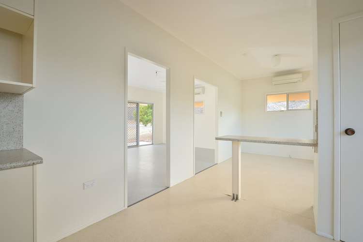 Seventh view of Homely house listing, 20 Flounder Crescent, Toolooa QLD 4680