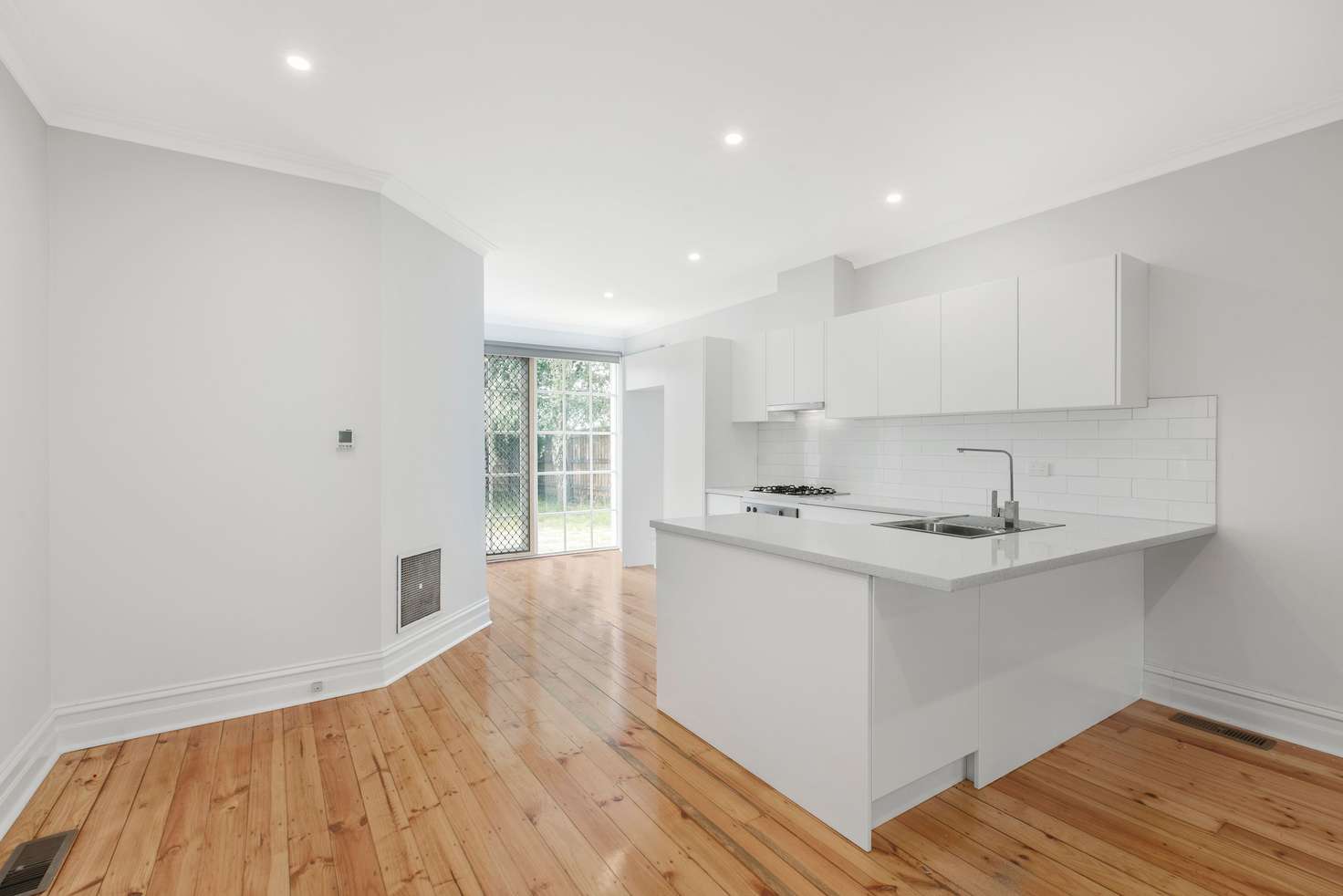 Main view of Homely townhouse listing, 2B Grant Street, Oakleigh VIC 3166