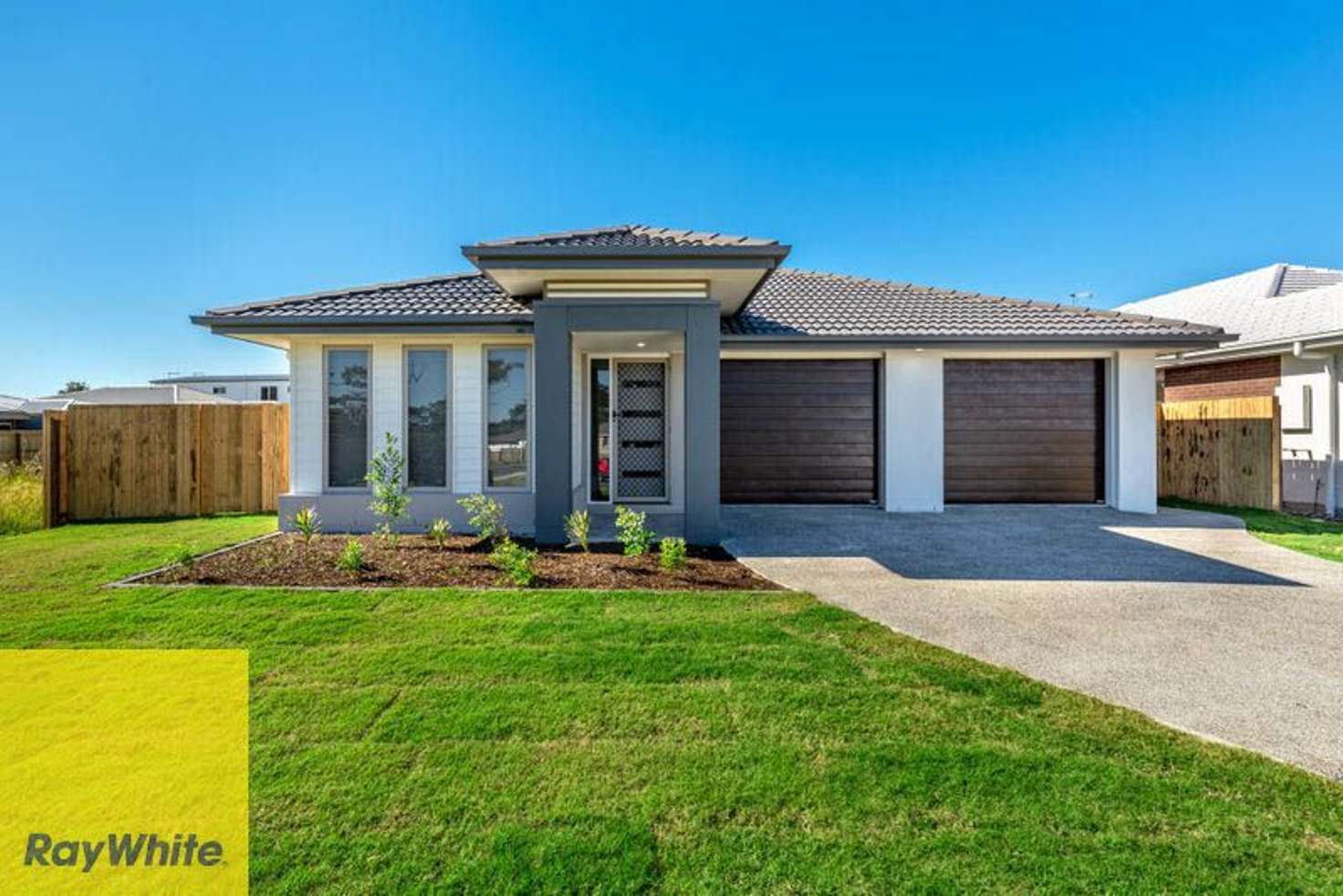 Main view of Homely semiDetached listing, 2/40 Rupert Crescent, Morayfield QLD 4506