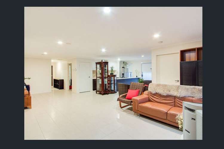 Fifth view of Homely house listing, 2 Parkvista Drive, Truganina VIC 3029
