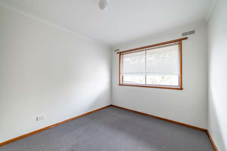 Third view of Homely house listing, 2/32 Powells Avenue, Strathdale VIC 3550