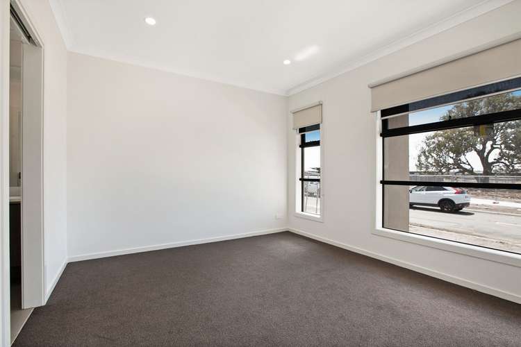 Fifth view of Homely house listing, 46 Gossia Avenue, Craigieburn VIC 3064