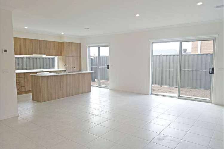 Third view of Homely house listing, 5 Cuttlefish Circuit, Tarneit VIC 3029