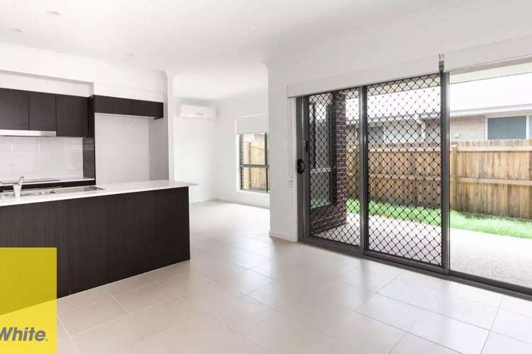 Second view of Homely semiDetached listing, 1/20 Daintree Court, Park Ridge QLD 4125
