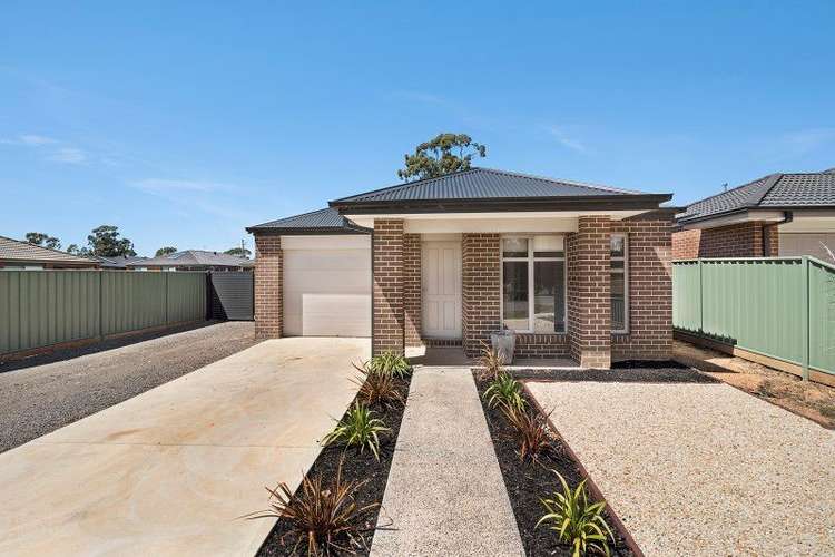 13 Gladeville Drive, Eaglehawk VIC 3556