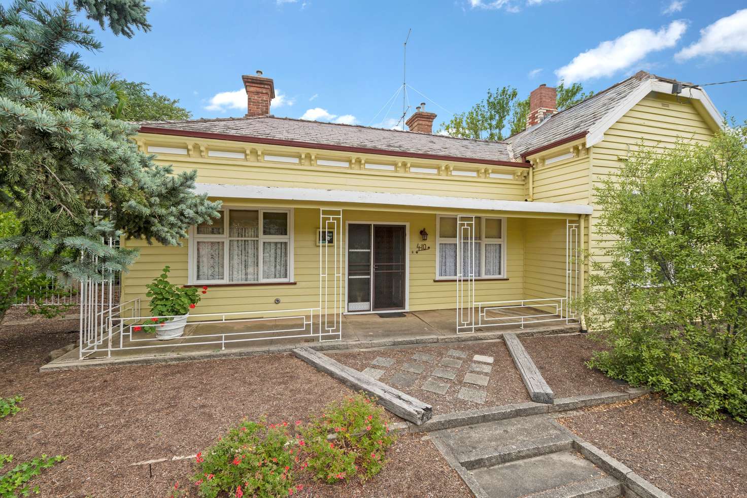 Main view of Homely house listing, 410 Lydiard Street North, Soldiers Hill VIC 3350