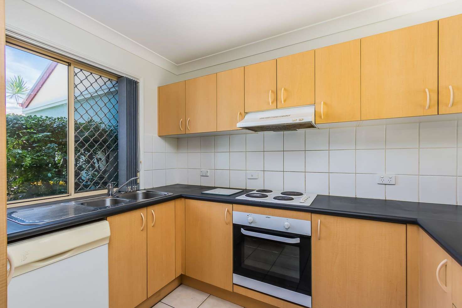 Main view of Homely townhouse listing, 9/11 Oakmont Avenue, Oxley QLD 4075