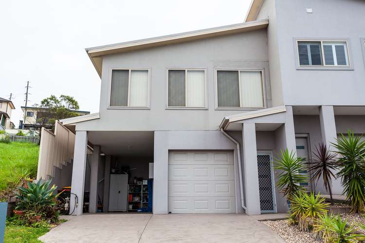 Main view of Homely townhouse listing, 2/19 Backhouse Road, Lake Heights NSW 2502