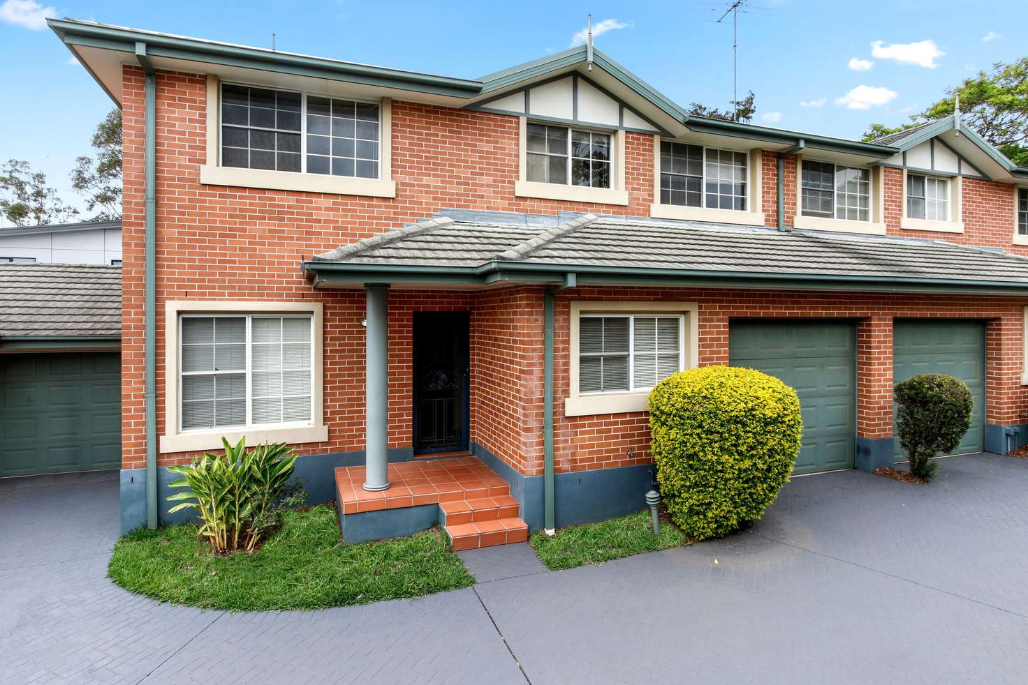Main view of Homely townhouse listing, 2/186-190 Bath Road, Kirrawee NSW 2232