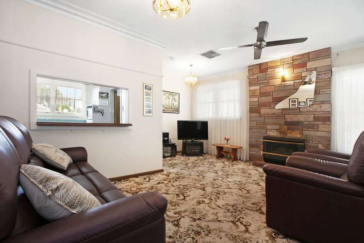 Fourth view of Homely house listing, 2 Burns Grove, Kingsbury VIC 3083