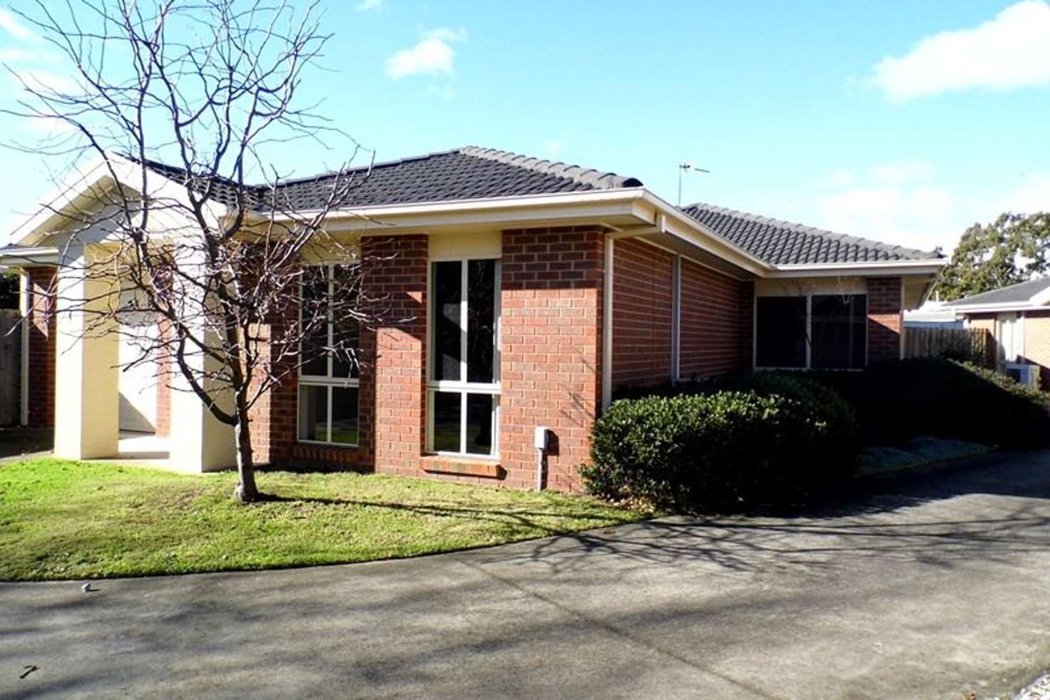 Main view of Homely townhouse listing, 4/11 BROADFORD Court, Traralgon VIC 3844