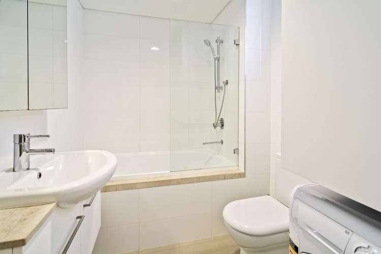 Third view of Homely apartment listing, 405/53 Palmer Street, Cammeray NSW 2062