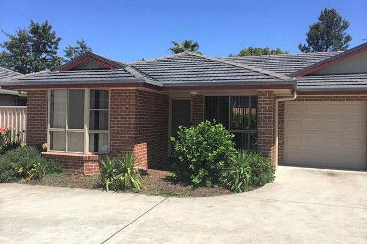 Main view of Homely villa listing, 2/4 Wyndham Street, Greta NSW 2334