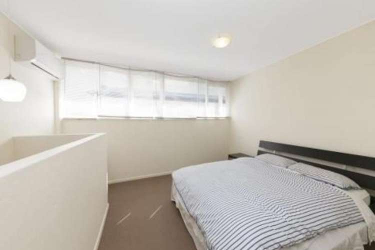 Third view of Homely unit listing, 2/59 Sandford Street, St Lucia QLD 4067