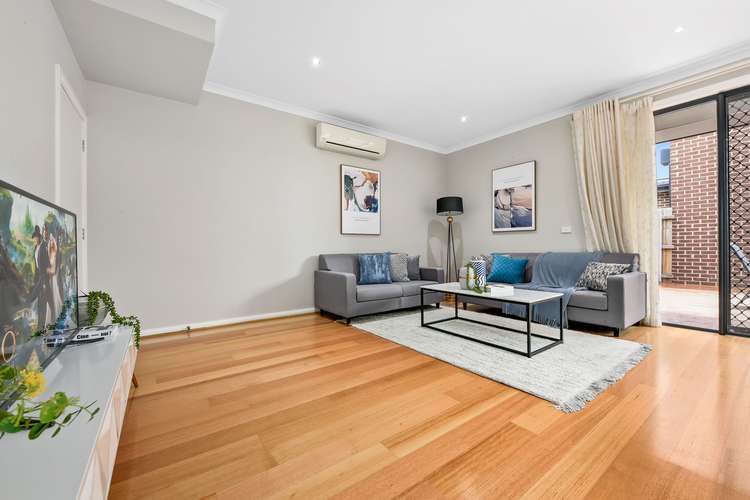 Main view of Homely townhouse listing, 2/15 Lanham Street, Oakleigh East VIC 3166
