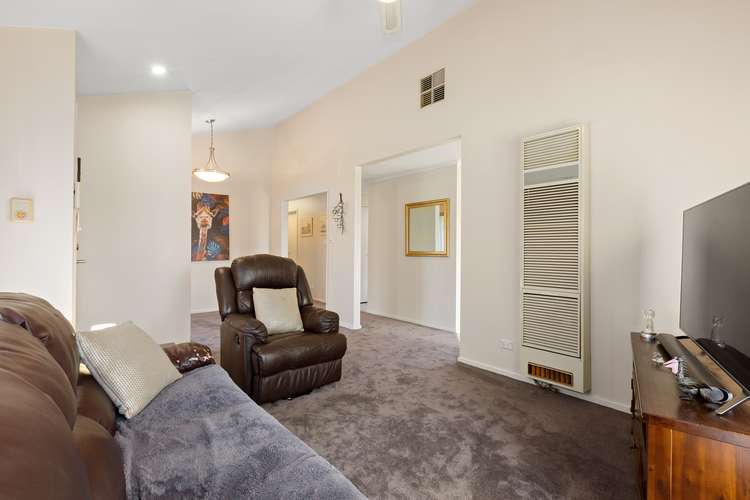 Fourth view of Homely house listing, 11 Mowbray Court, Carrum Downs VIC 3201