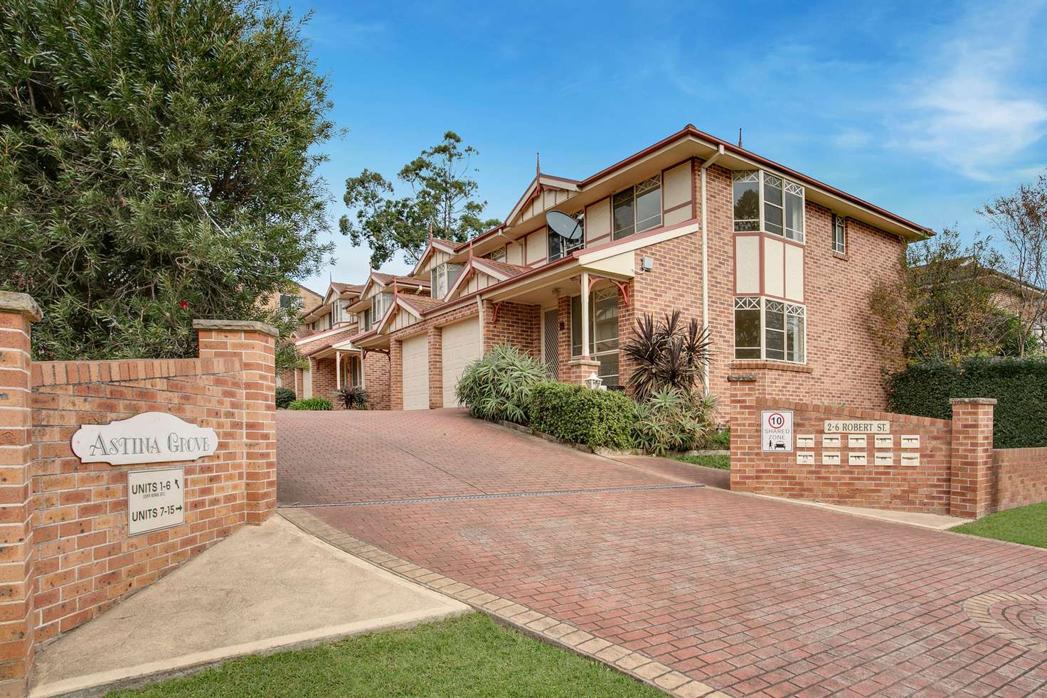 Main view of Homely townhouse listing, 15/2-6 Robert Street, Penrith NSW 2750