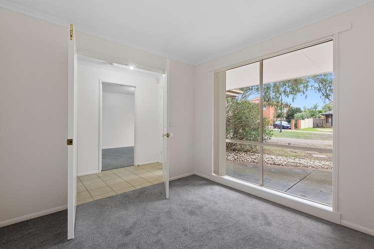 Fourth view of Homely house listing, 25 Natisone Place, Skye VIC 3977