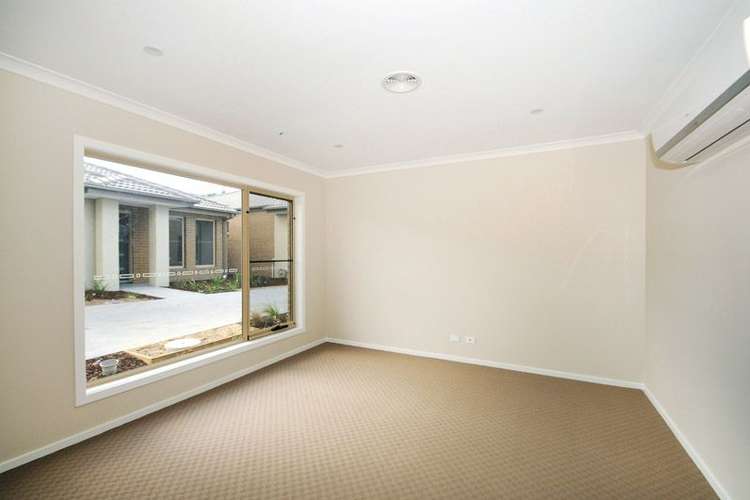 Second view of Homely townhouse listing, 7 Mercury Court, Carrum Downs VIC 3201