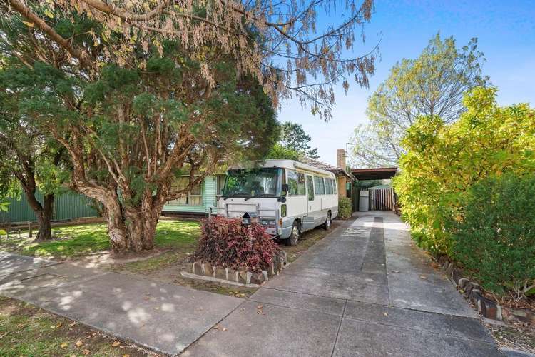 Second view of Homely house listing, 5 Morelle Court, Mooroolbark VIC 3138