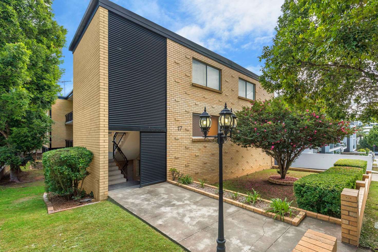 Main view of Homely apartment listing, 2/17 Lapraik Street, Ascot QLD 4007