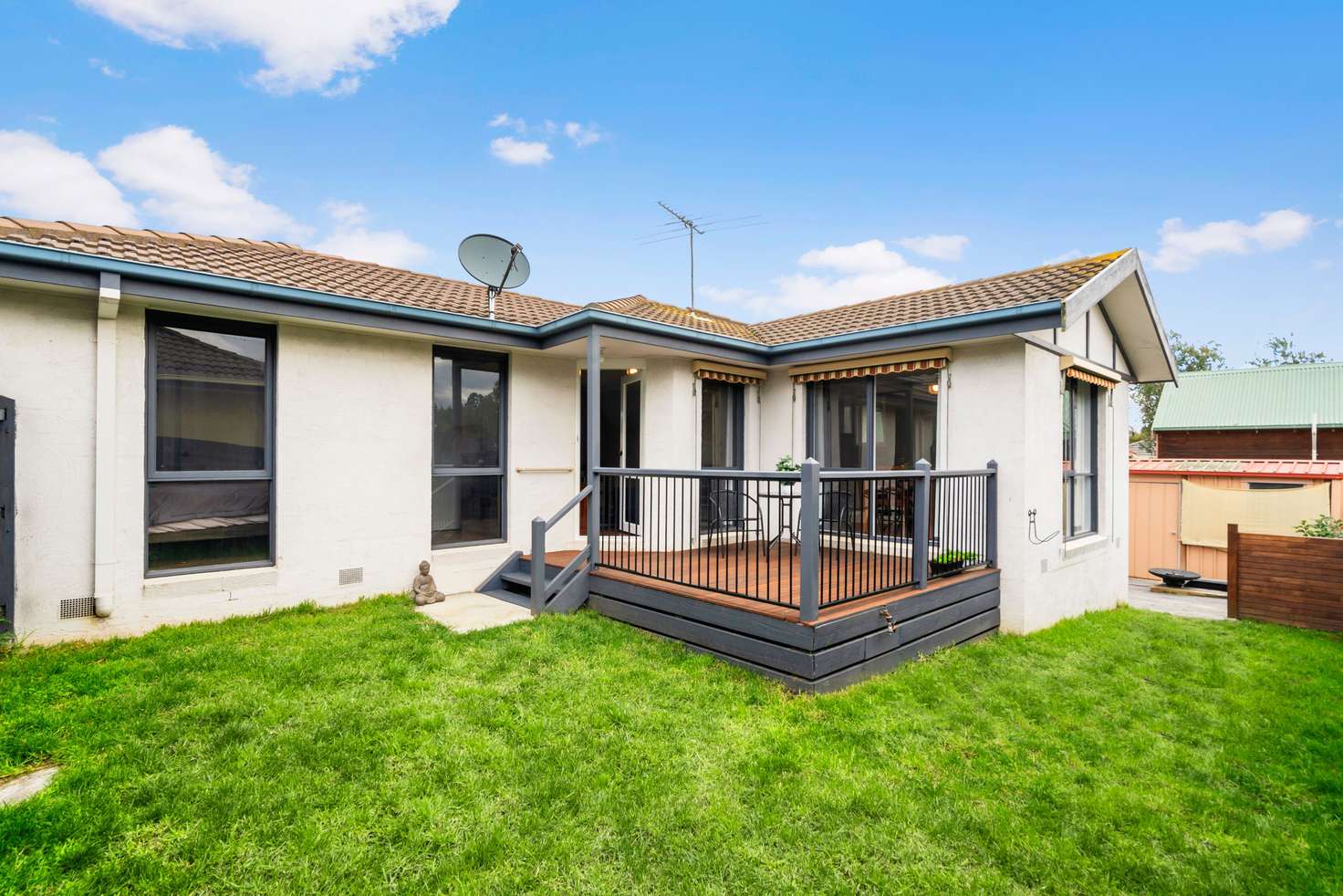 Main view of Homely townhouse listing, 2/7 Kevin Street, Mount Waverley VIC 3149
