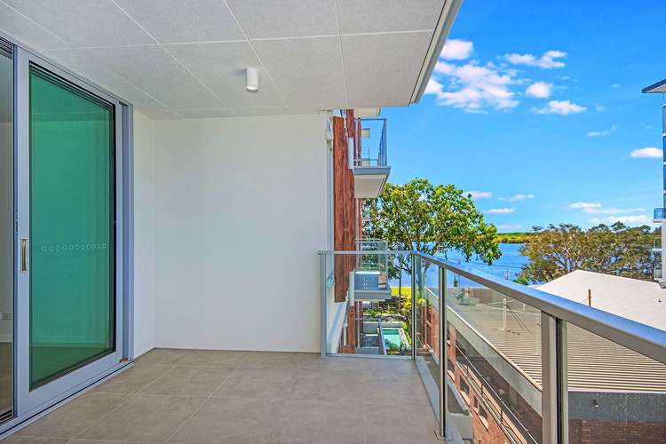 Second view of Homely unit listing, 15/26-28 Picnic Point Esplanade, Maroochydore QLD 4558