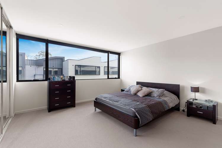 Fourth view of Homely house listing, 14 Sharp Circuit, Mill Park VIC 3082