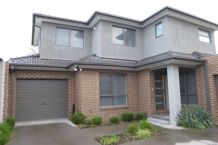 Main view of Homely townhouse listing, 2/31 Ormond Road, Clayton VIC 3168