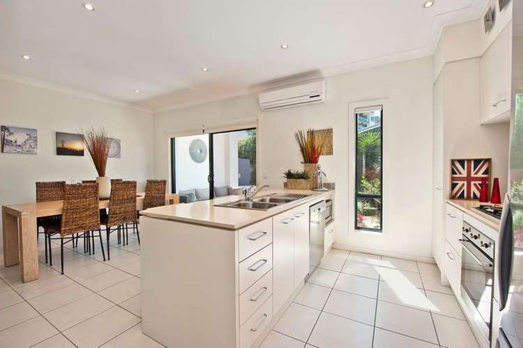 Fourth view of Homely townhouse listing, 136/16 Surbiton Court, Carindale QLD 4152