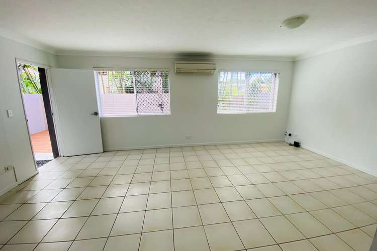 Fifth view of Homely unit listing, 1/49 Brighton Street, Biggera Waters QLD 4216
