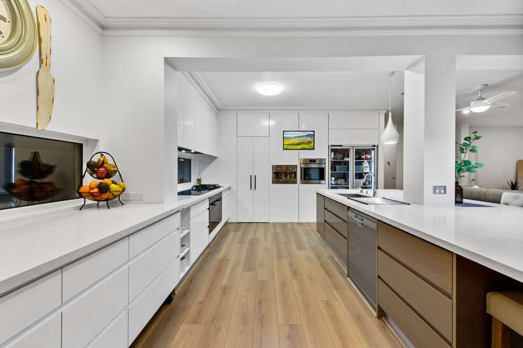 Second view of Homely house listing, 10 Queensberry Court, Hillside VIC 3037