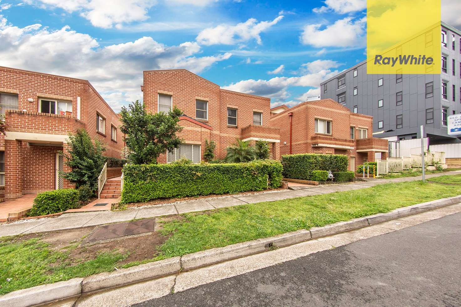 Main view of Homely unit listing, D25/88-98 Marsden Street, Parramatta NSW 2150