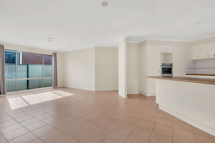 Fifth view of Homely house listing, 37 Emerald Circuit, Craigieburn VIC 3064