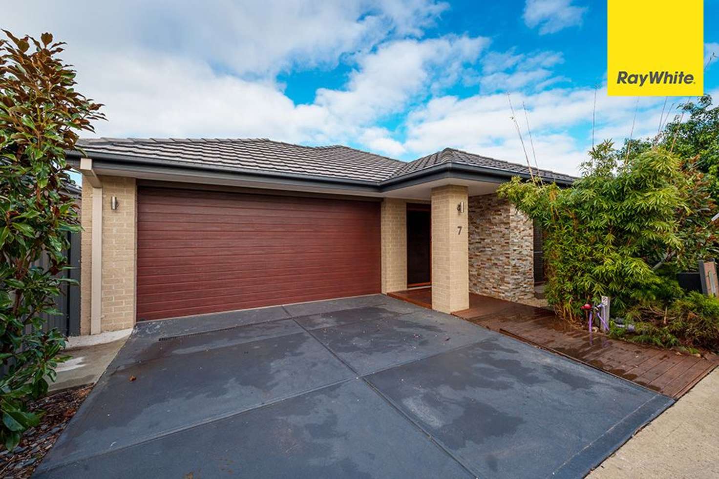 Main view of Homely house listing, 7 Moor Park Drive, Craigieburn VIC 3064