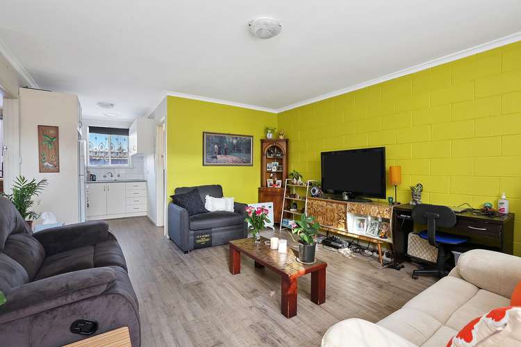 Main view of Homely unit listing, 5/1 Kinnordy Court, Hamlyn Heights VIC 3215