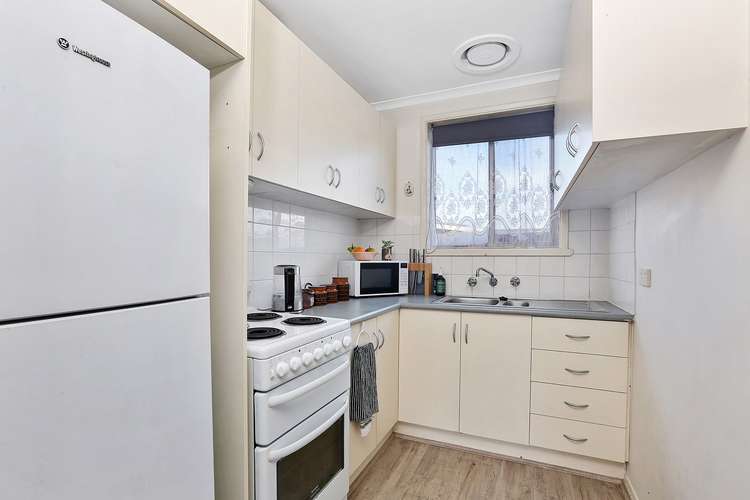 Fourth view of Homely unit listing, 5/1 Kinnordy Court, Hamlyn Heights VIC 3215