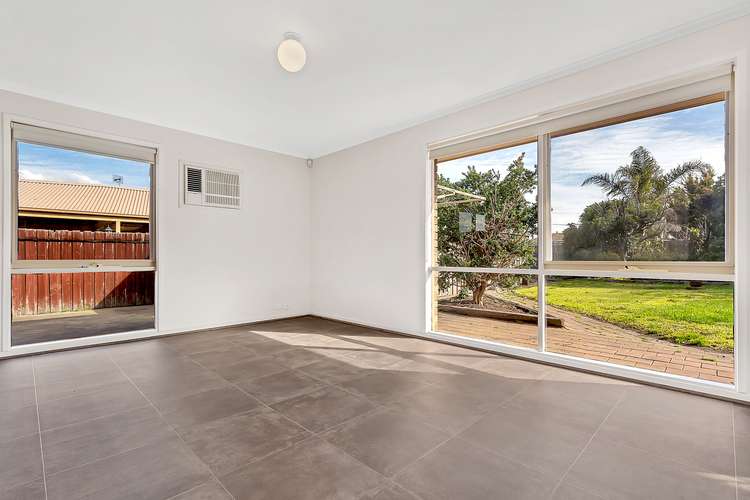 Fifth view of Homely house listing, 11 Silverton Court, Craigieburn VIC 3064