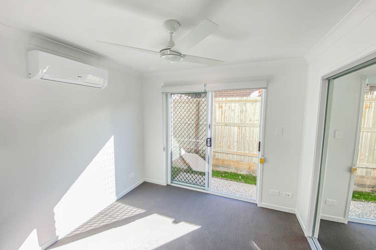 Fourth view of Homely semiDetached listing, 2/2 Carrick Place, Greenbank QLD 4124