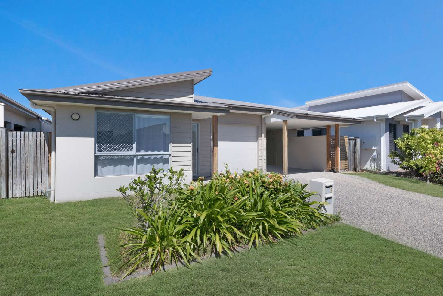Main view of Homely semiDetached listing, 5 Intelligence Street, Oonoonba QLD 4811
